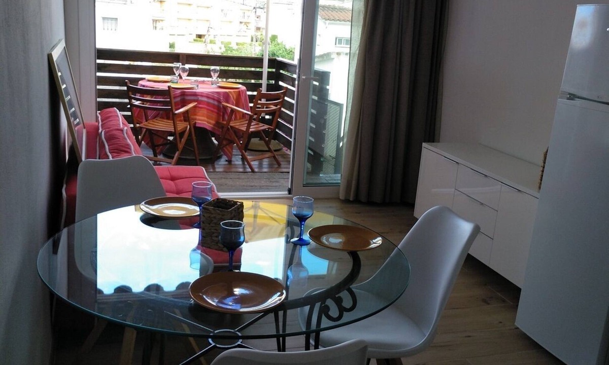 L'Escala Apartment | APART. 1 BEDROOM-AIR-CONDITIONING-PARKING-BIOCLIMATIC PERGOLA
