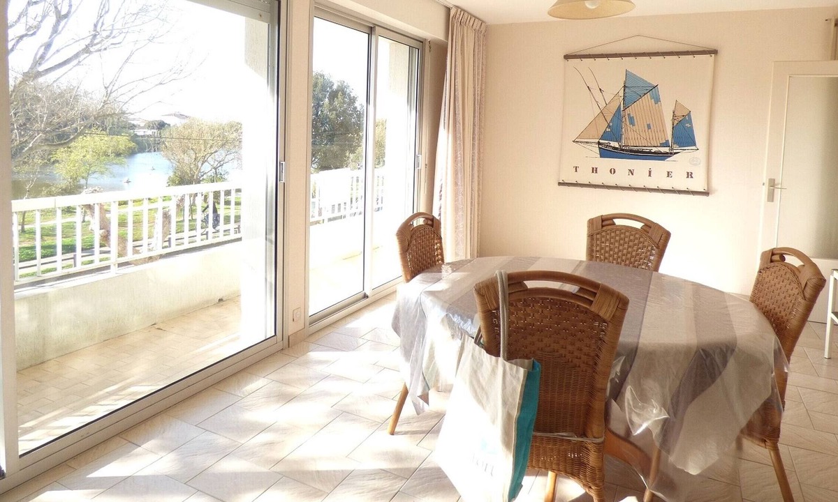 Saint-Gilles-Croix-de-Vie Apartment | Apartment Saint-Gilles-Croix-de-Vie, 2 bedrooms, 6 persons
