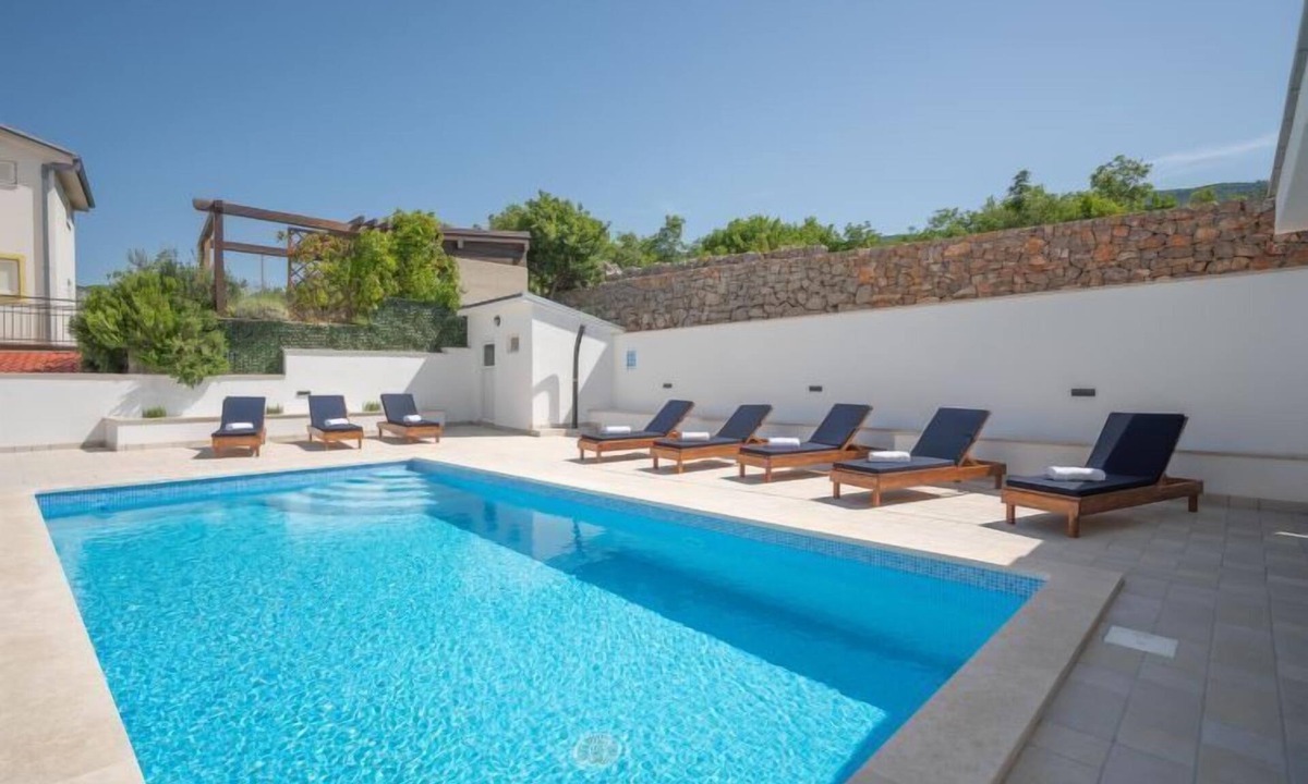 Klenovica Apartment | Apartment Josipa by Interhome