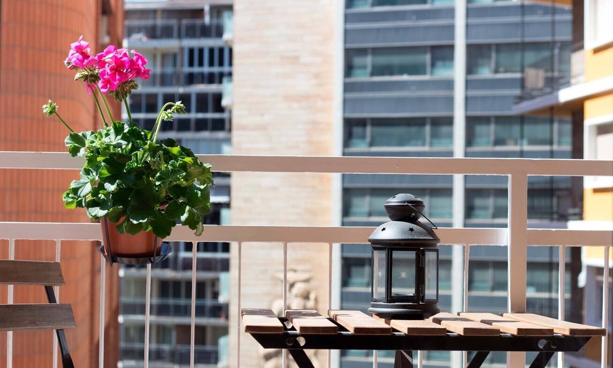 Alicante City Centre Apartment | APART. RIVERA#5 IN OLD TOWN ONLY 10 MIN WALK TO THE BEACH