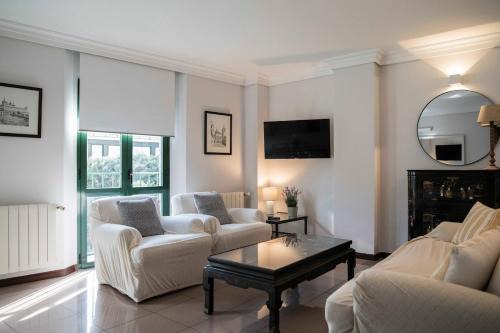 San Lorenzo de El Escorial Apartment | Apartamento P2 Exterior 2 Dormitorios Centro Urbano