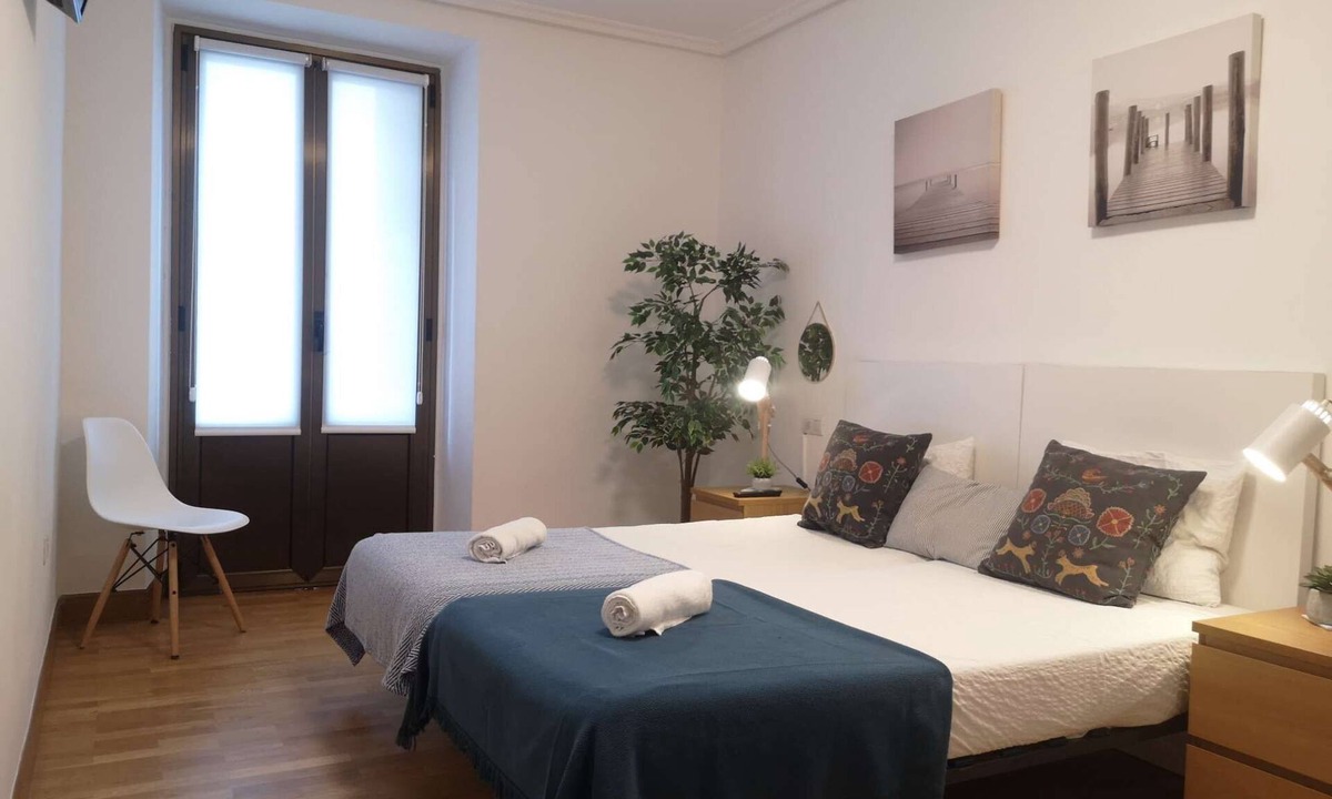 San Sebastian Centro Apartment | Apartamento amplio, a pie de la playa La Concha