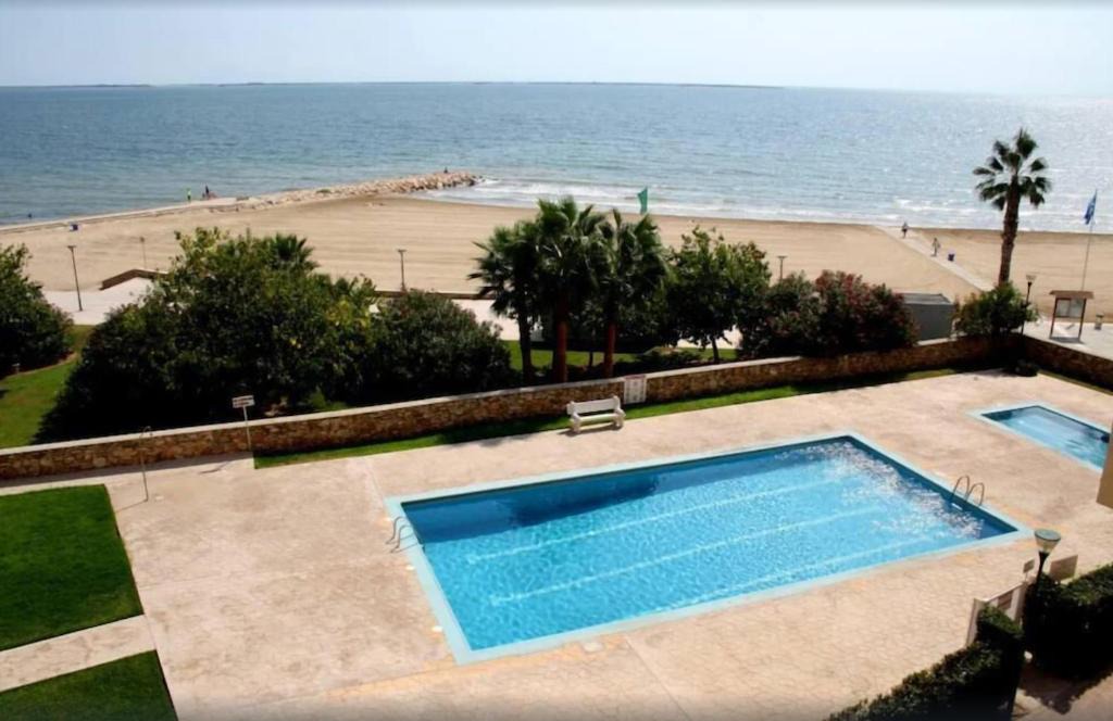 Sant Carles de la Rapita Apartment | Apartamento 1ª linea de mar
