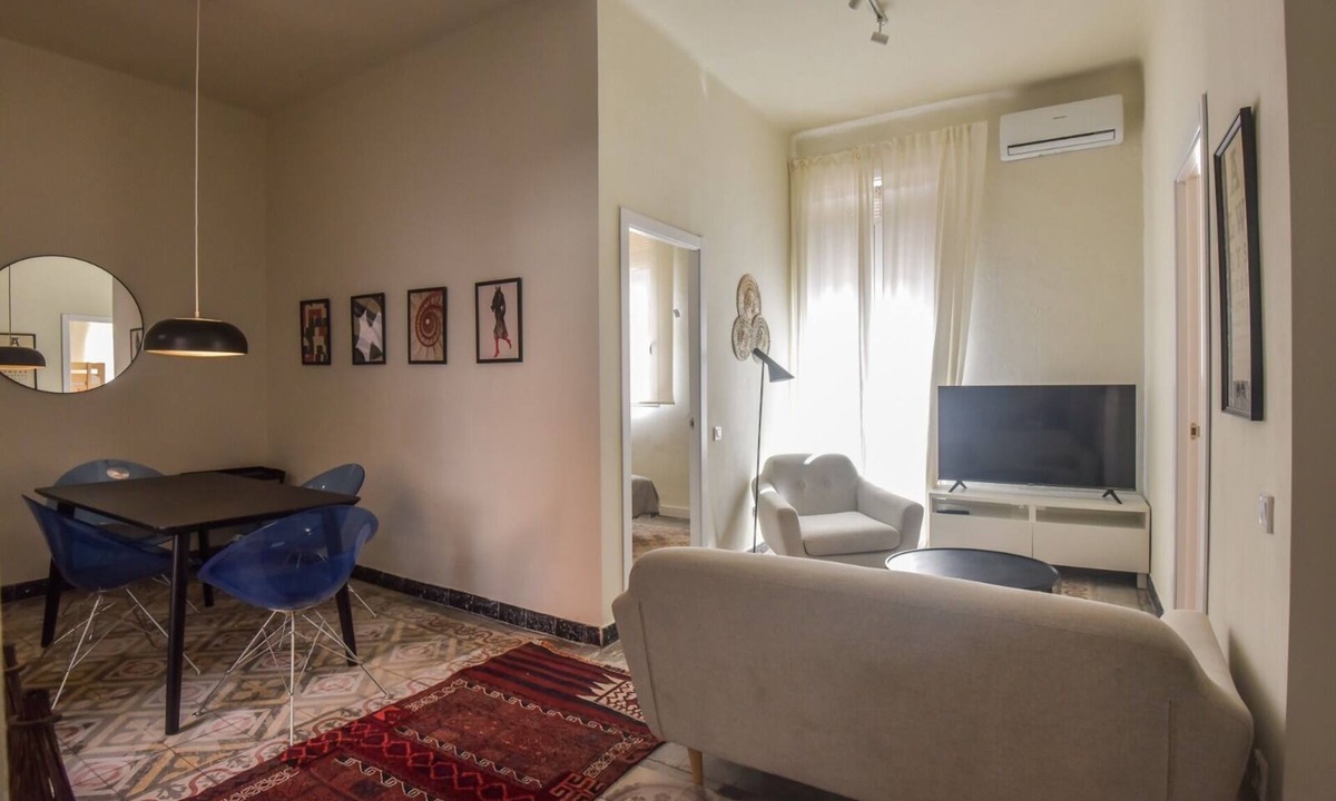 Sant Adria de Besos Apartment | Apartamento Entero con 2 Habitaciones. 15min al Centro en Tren