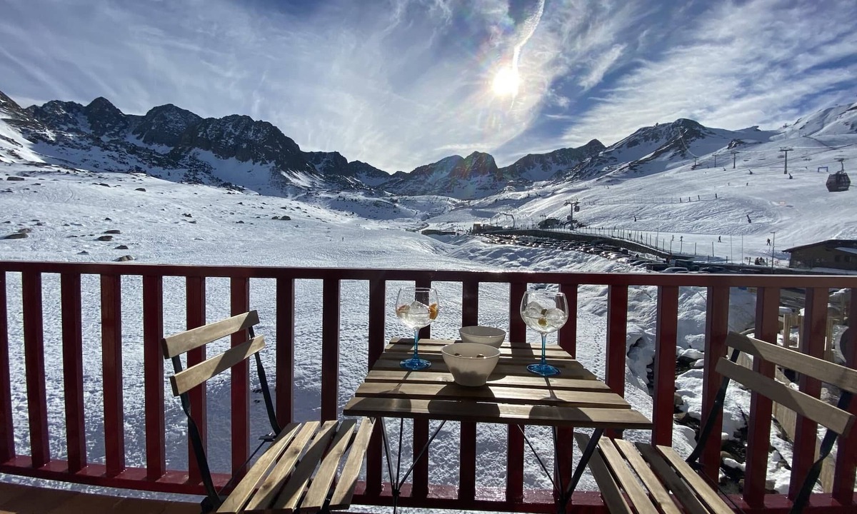 Pas de la Casa Apartment | Apartament Refugio - In front of Ski Races - Pas de la Casa 5 pax