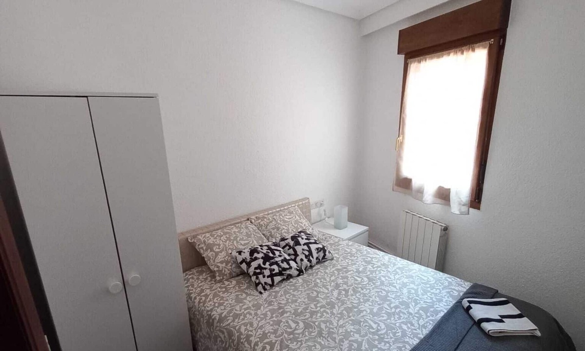 Gernika-Lumo Apartment | Apartamento Amplio y Confortable en el Centro de Gernika