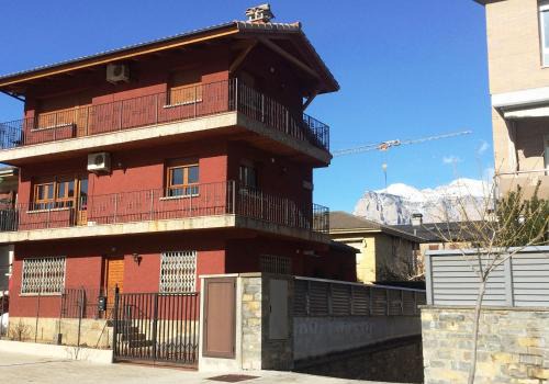 Ainsa-Sobrarbe Apartment | Apartamento Avenida