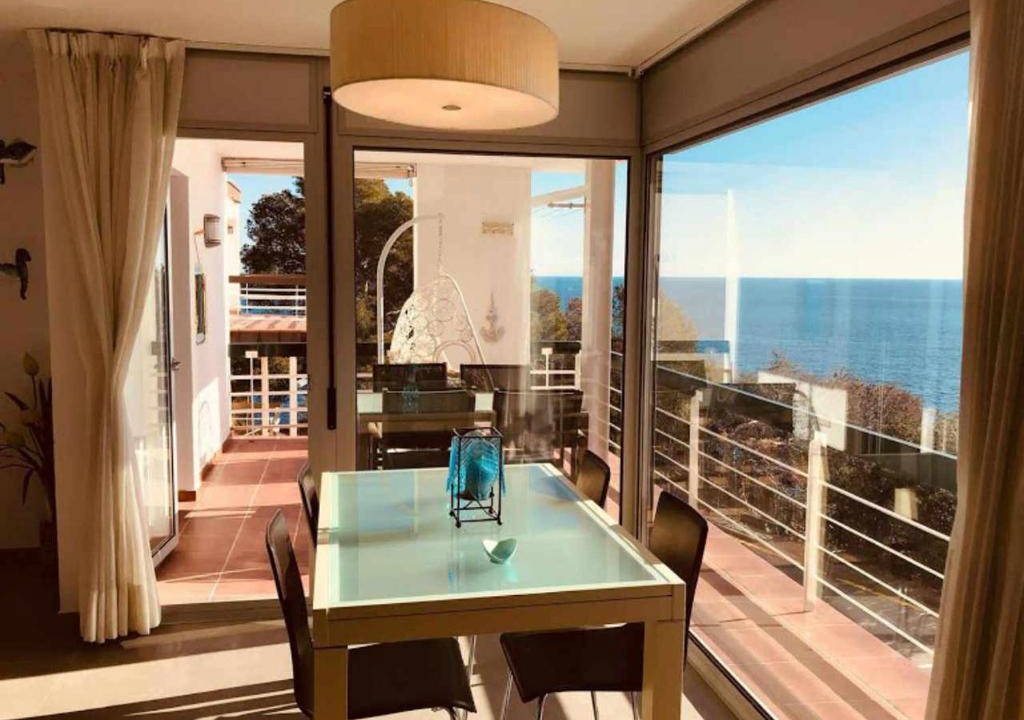 Salionc Apartment | Apartamento Cala Salionç Playa frente a la playa
