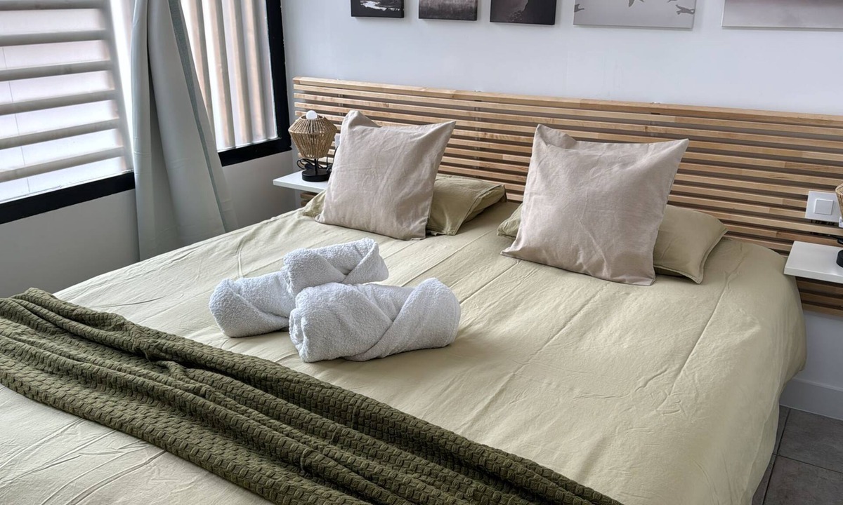 Sant Antoni Apartment | Apartamento Coqueto con 2 Habitaciones a 15 Minutos Andando del Centro
