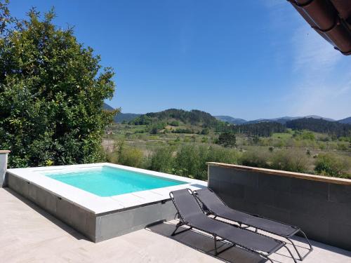 Forua Apartment | Apartamento en pleno corazón de Urdaibai con piscina y muy cerca de las playas