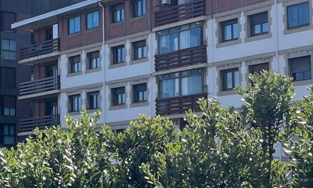 Las Arenas Apartment | Apartamento Entero Para 4 Personas en Leioa. Sin Ascensor