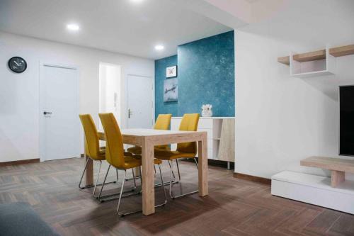 Castello de la Plana Apartment | Apartamento La Plana