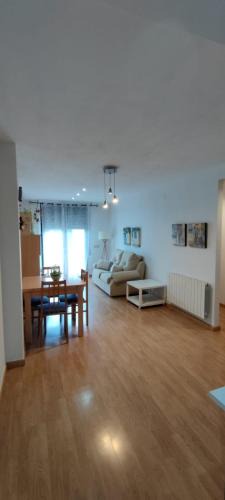 Boltana Apartment | Apartamento Vicente, bonito apartamento en Boltaña