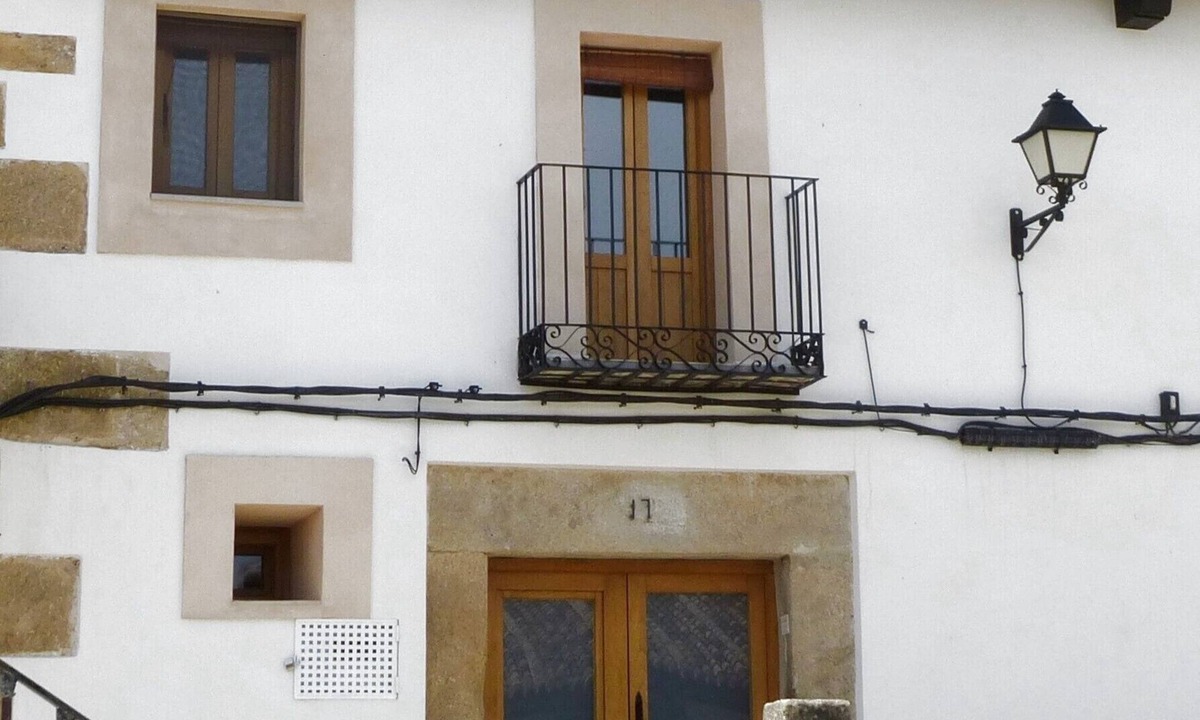 Cuacos de Yuste Condo | Apartamentos Entre Fuentes 50 m2 en casco histórico de Cuacos de Yuste, La Vera