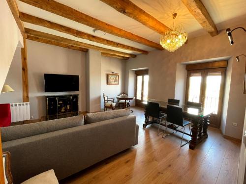 Sepulveda Hotel | Apartamentos- Hospedería los Templarios