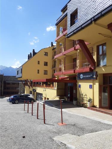 Cerler Apartment | Apartamentos SNÖ Edelweiss