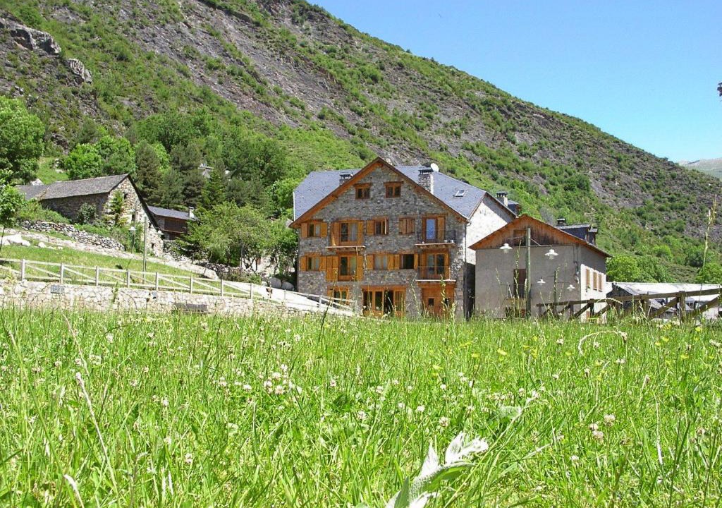Erill la Vall Apartment | Apartaments El Tarter
