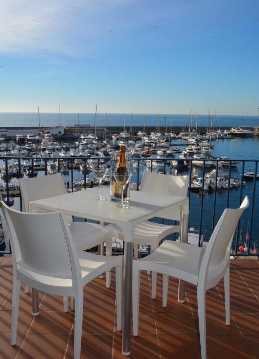 Palamos Apartment | Apartaments la Catifa now with ELEVATOR!
