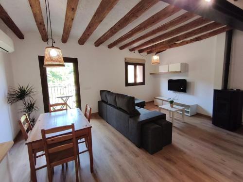 La Pobla de Lillet Apartment | Apartaments La Pedra La Pobla de Lillet