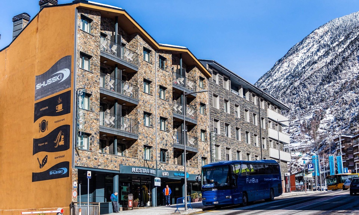 Encamp Hotel | Apartaments Shusski by Nexta.
