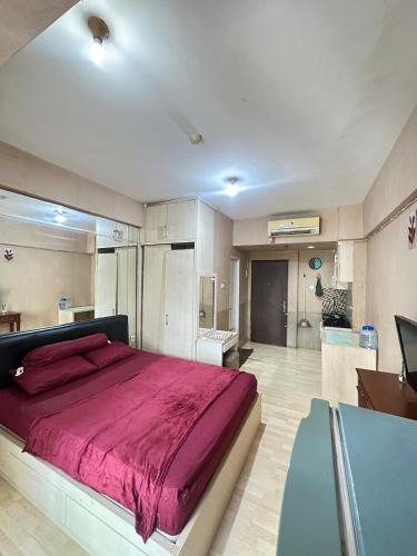 Jakarta Apartment | Apartemen puri park view Best view pool shein