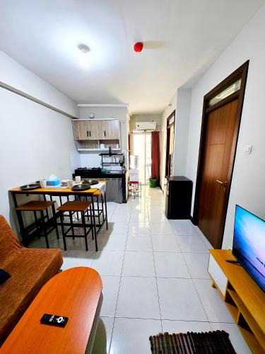 Old Jakarta Apartment | apartemen2BR cozy,cheapset pluit sea view