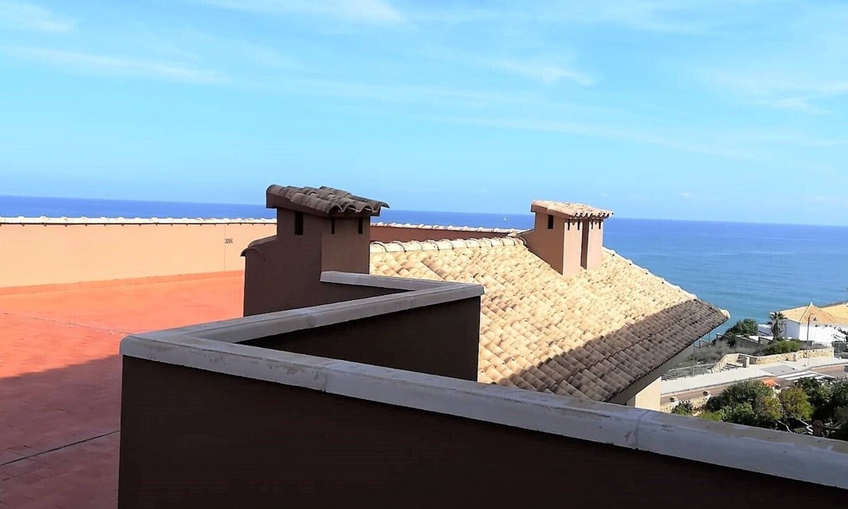 Faro de Cullera Apartment | Aparthotel El Faro