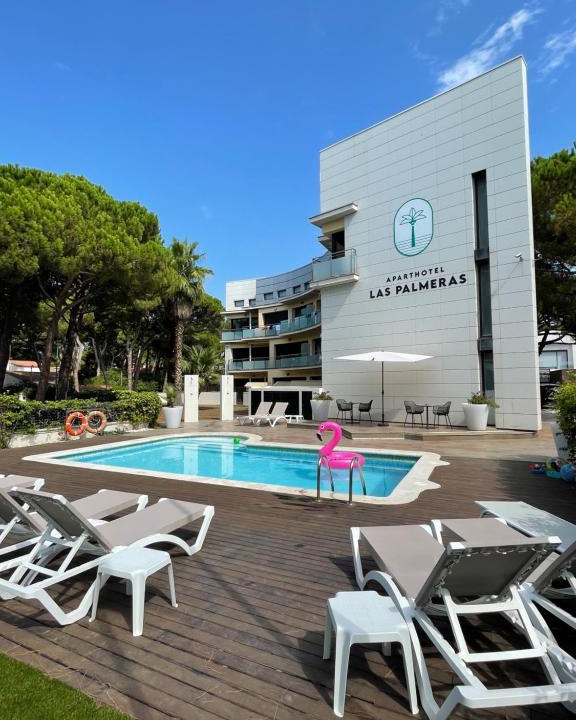 Castelldefels Apartment | Aparthotel Las Palmeras Castelldefels
