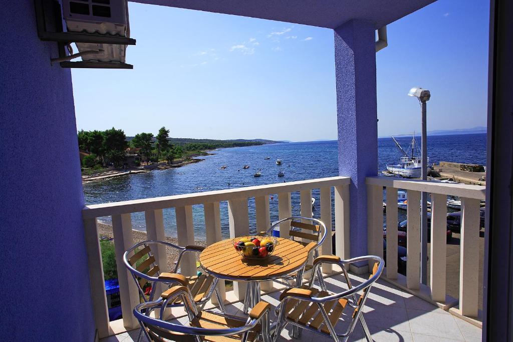 Mirce Apartment | Aparthotel Marina Gromela