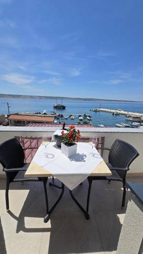 Starigrad House | Aparthotel Tota