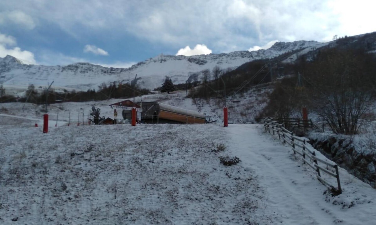 Saint-Francois-Longchamp Apartment | APARTMENT WITH SLOPE VIEW