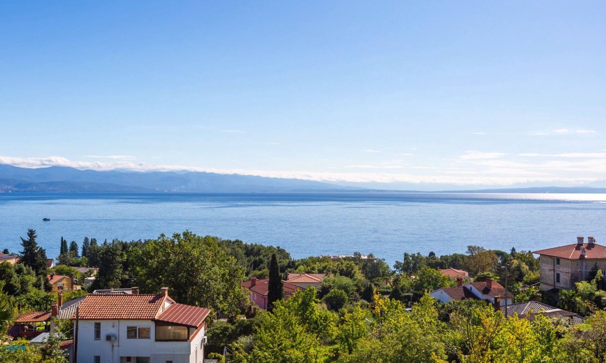 Ika Apartment | Apartman Mariana by Villas Guide