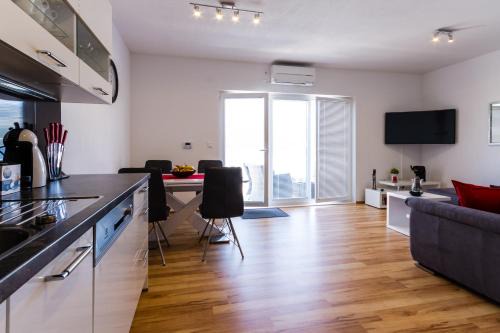 Zrnovo Apartment | Apartman Orlando