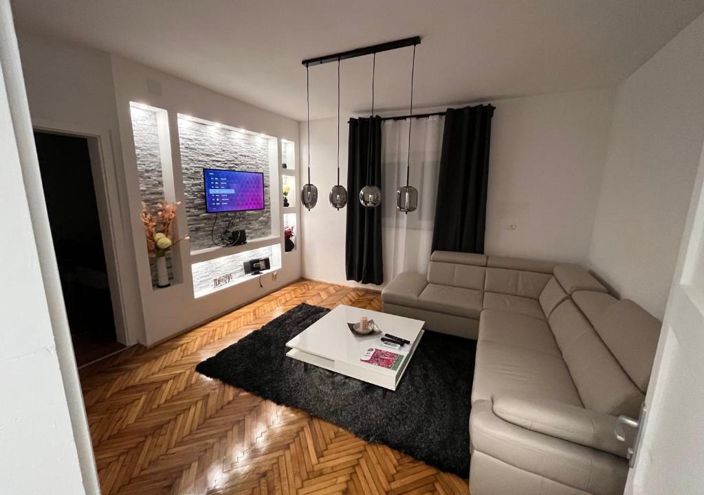 Ogulin Apartment | Apartman Žanić Ogulin with pool and jacuzzy