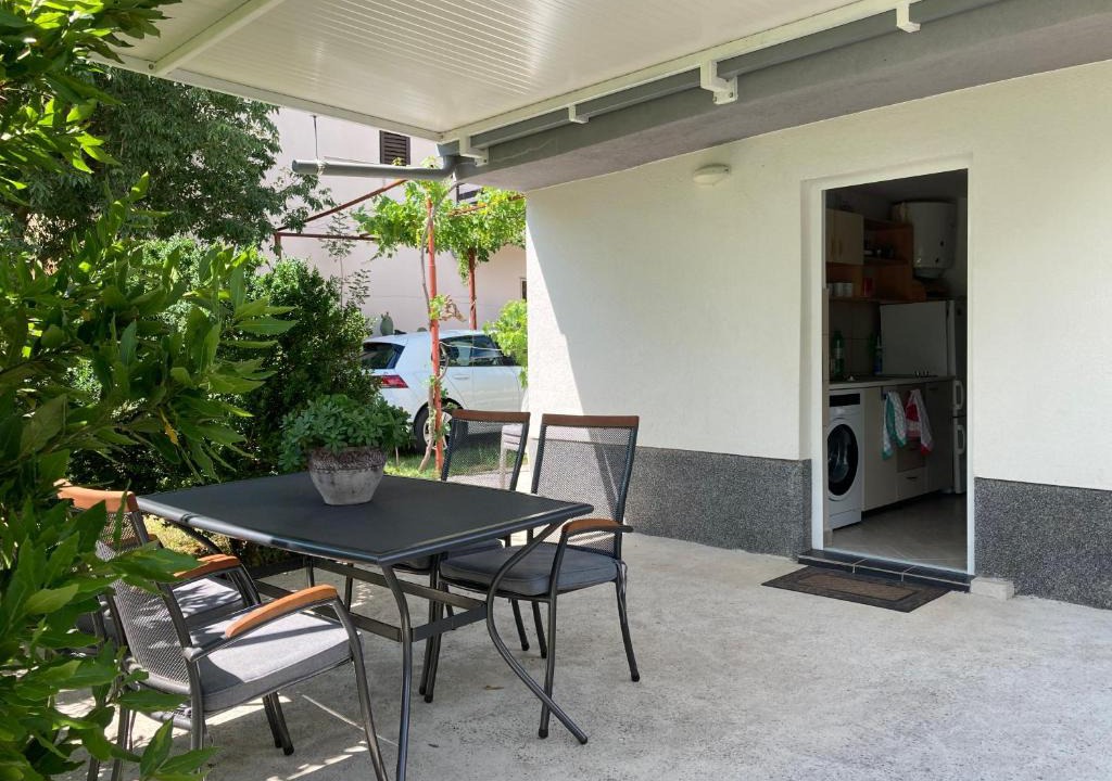 Starigrad Apartment | Apartmani Franko&Roko
