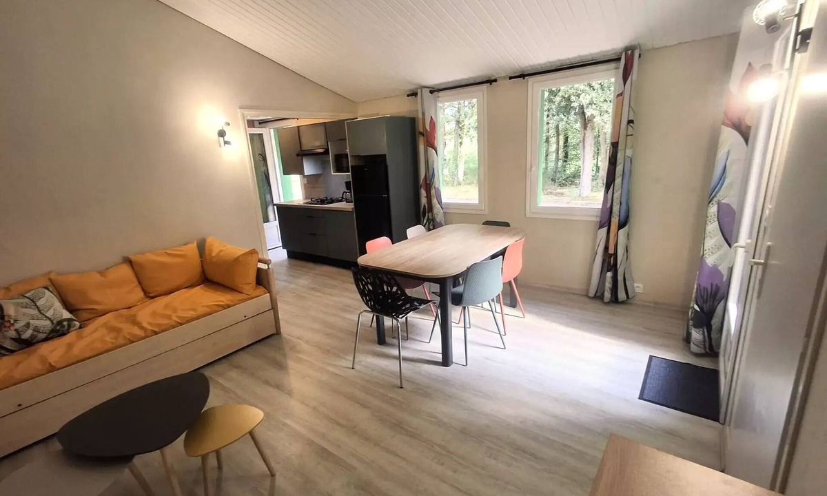 Mareuil-Sur-Lay-Dissais Villa | Apartment