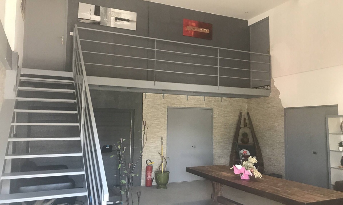 Villeneuve-les-Beziers Apartment | APARTMENT IN LOFT