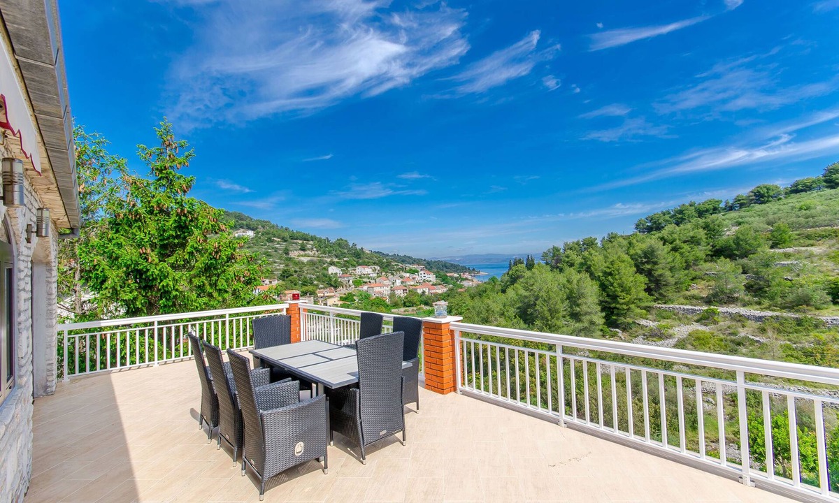 Stomorska Apartment | Apartments Drazen (59221-A5) - Stomorska - island Solta