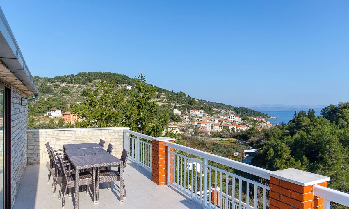Stomorska Apartment | Apartments Drazen (59221-A6) - Stomorska - island Solta