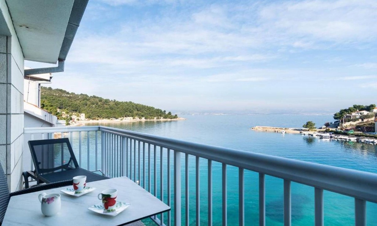 Stomorska Apartment | Apartments Seafront Paradise (122461-A2) - Stomorska - island Solta
