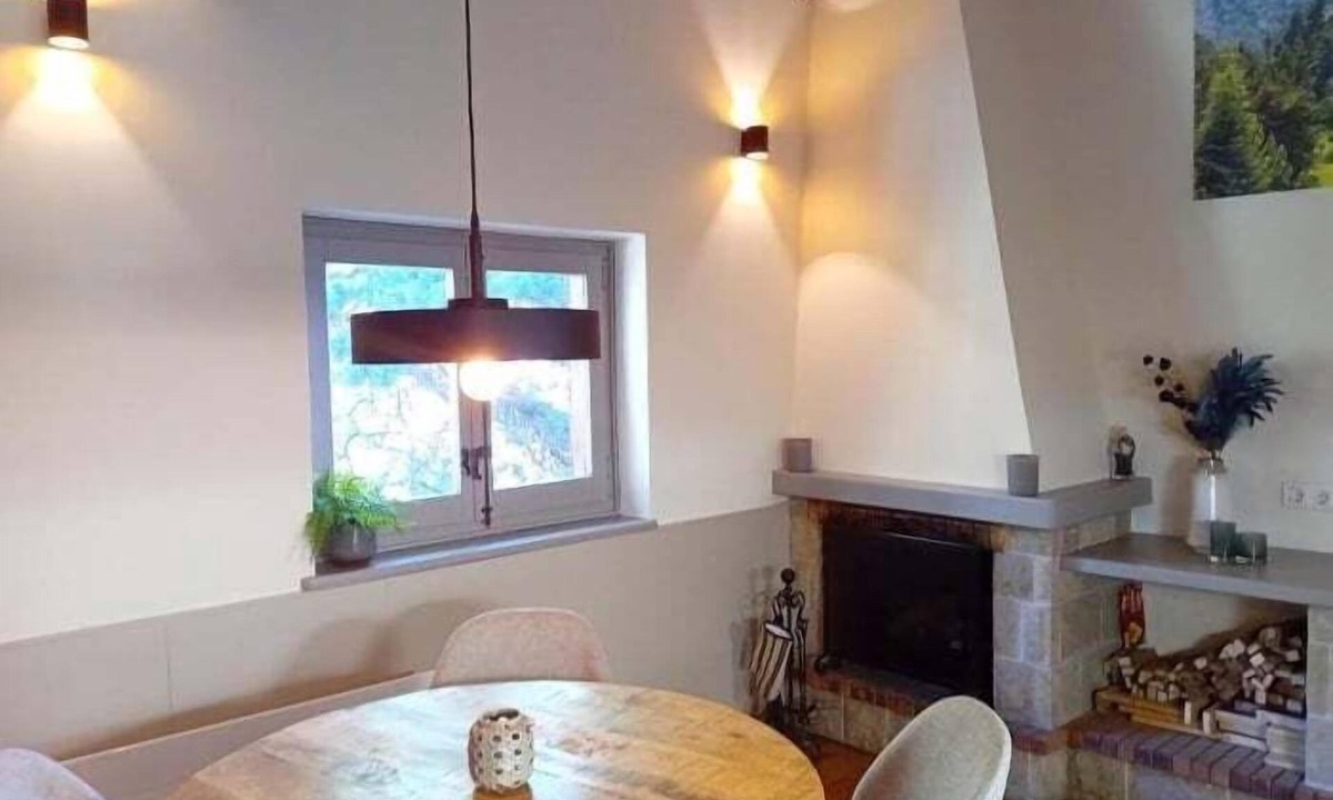 La Molina Apartment | Apartment 1 room Ski-In, Wi-Fi, Fireplace, Pool & Parking