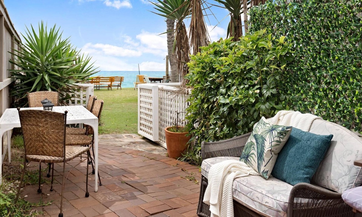 Narrabeen Apartment | Apartment 1 - The Coachhouse