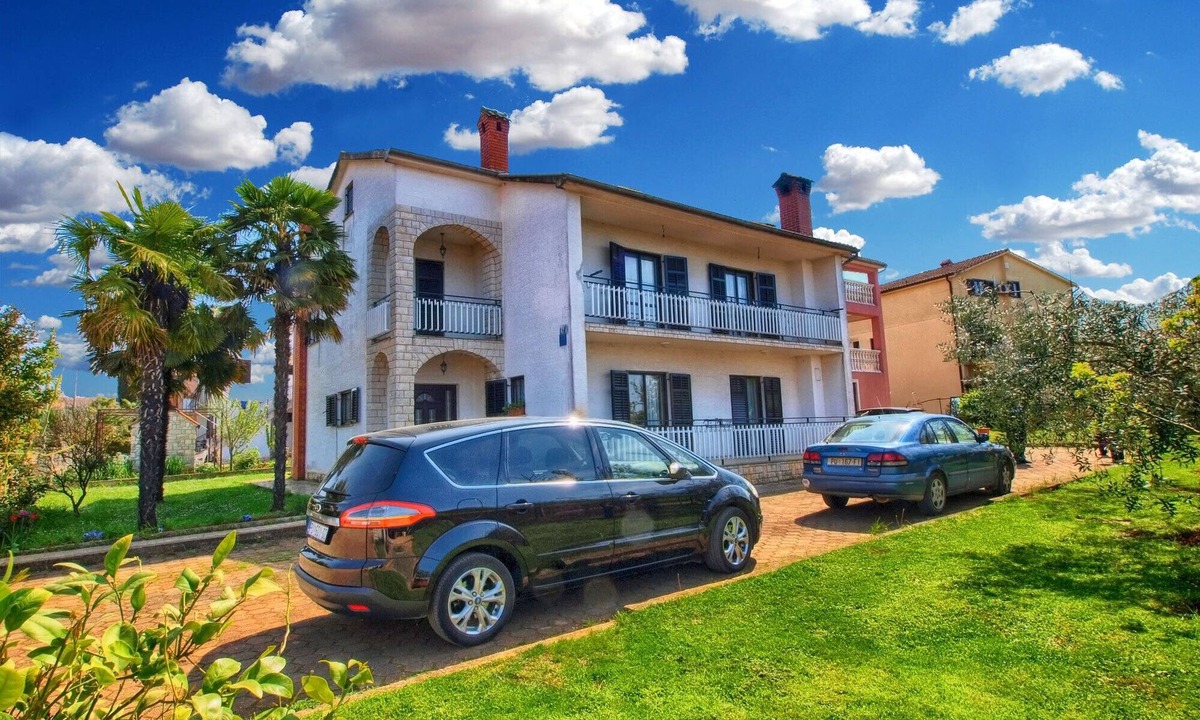 Flengi Apartment | Apartment 1266/12162 (Istria - Flengi), 4500m from the beach