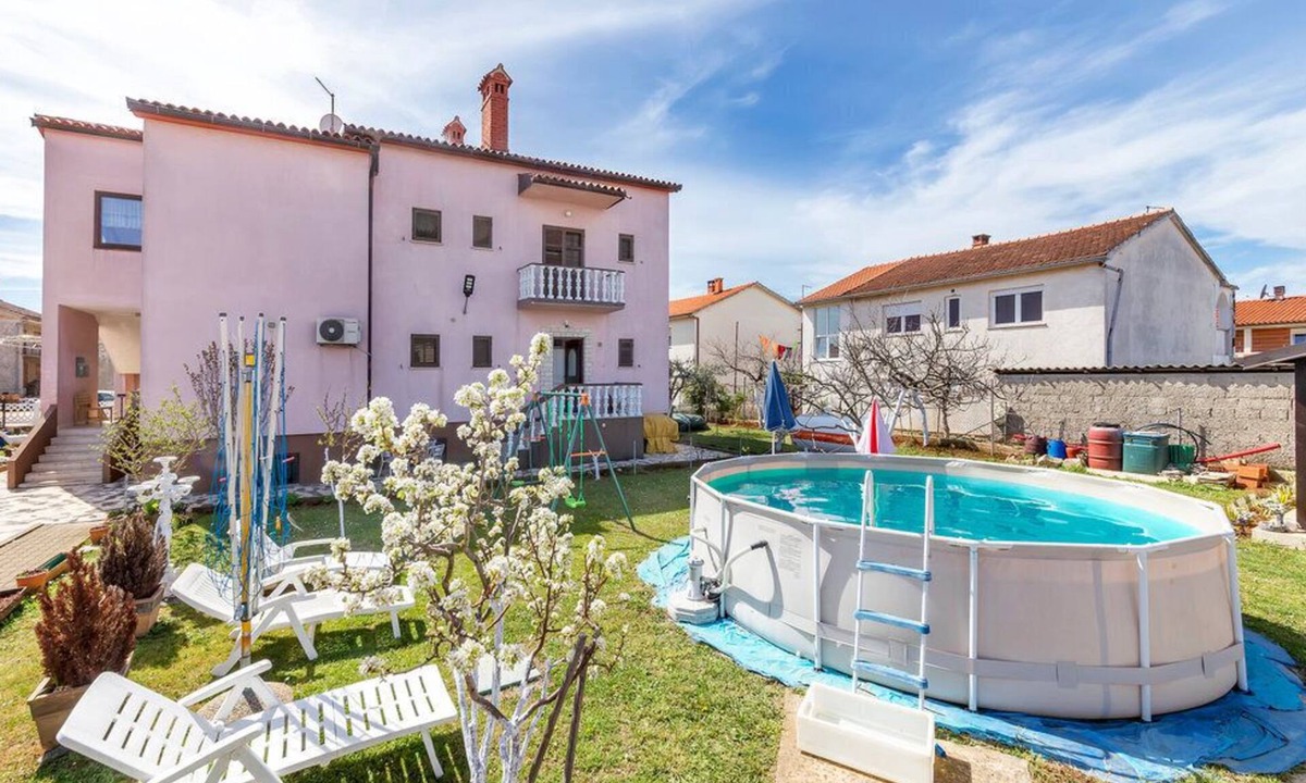 Valdebek Apartment | Apartment 1488/14228 (Istria - Pula), 3000m from the beach