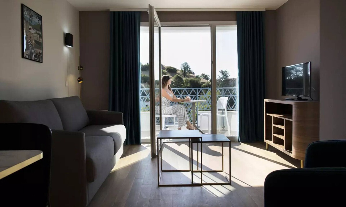 Chatel-Guyon Apartment | Apartment 2 Rooms 4 People Como