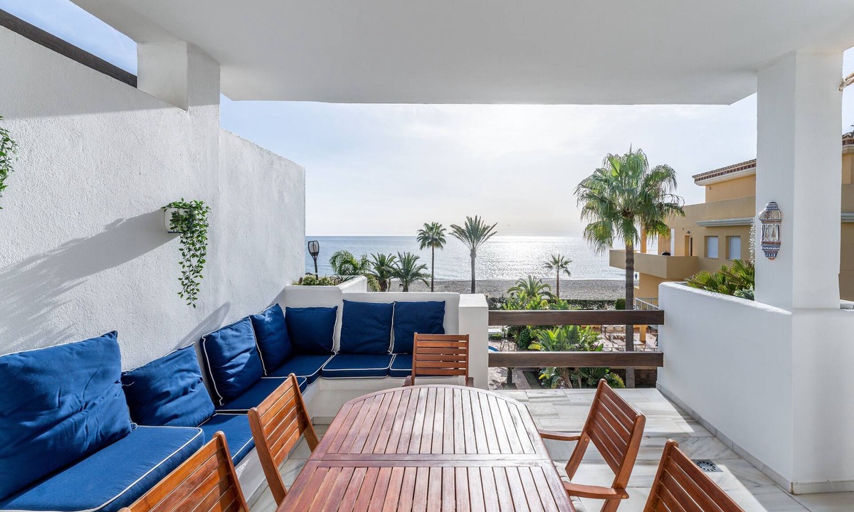 La Cala de Mijas Apartment | Apartment "228 Arruzafa Playa la Cala de Mijas" with Sea View and Wi-Fi