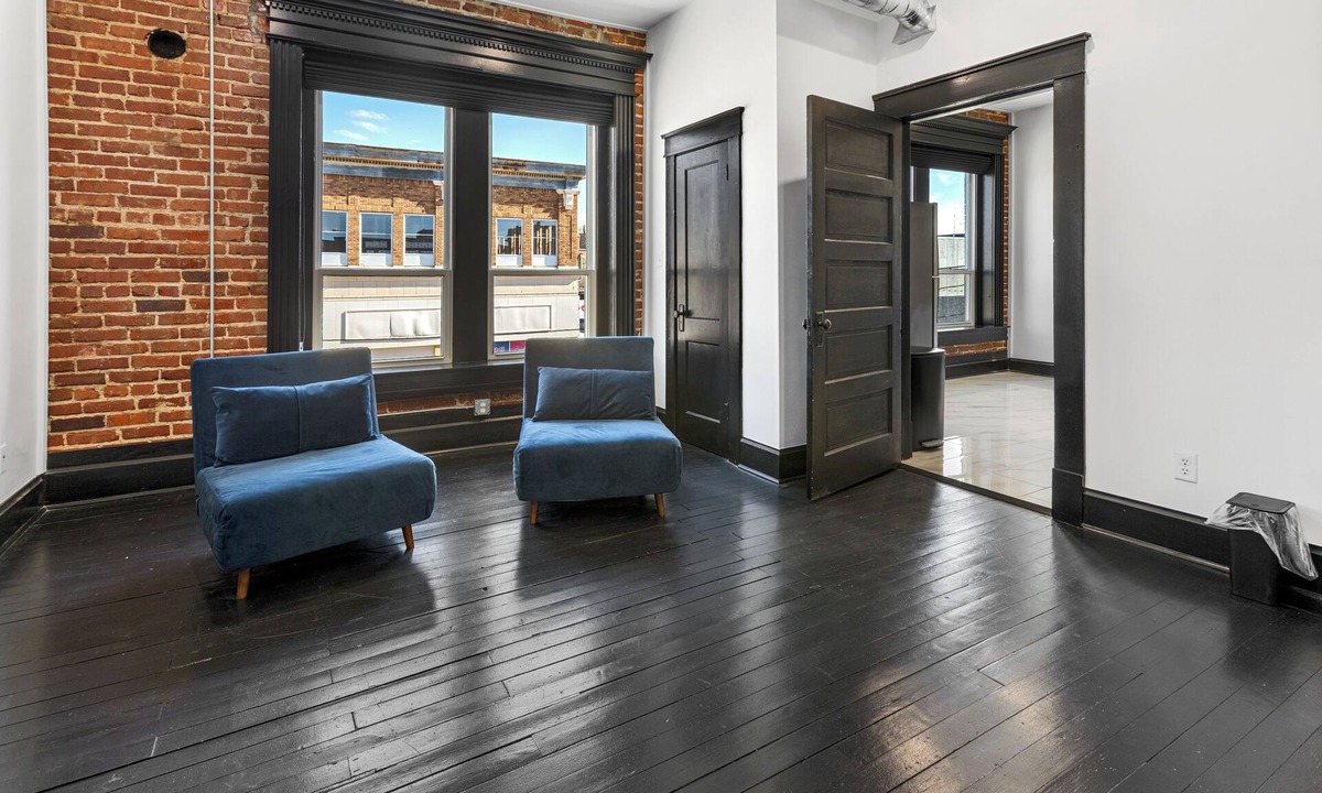 Okmulgee Apartment | Apartment 3: Okmulgee Main St