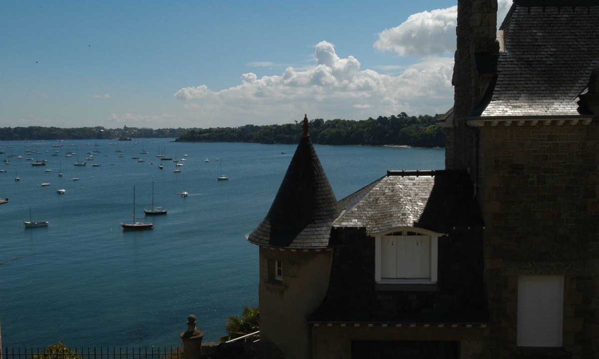Dinard Apartment | Apartment 4/5 people downtown Dinard