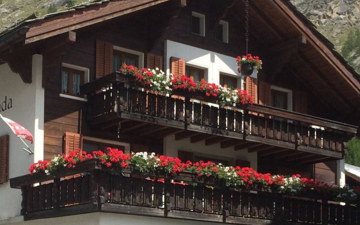 Saas Almagell Apartment | Apartment ∙ 5 bedrooms ∙ 8 guests