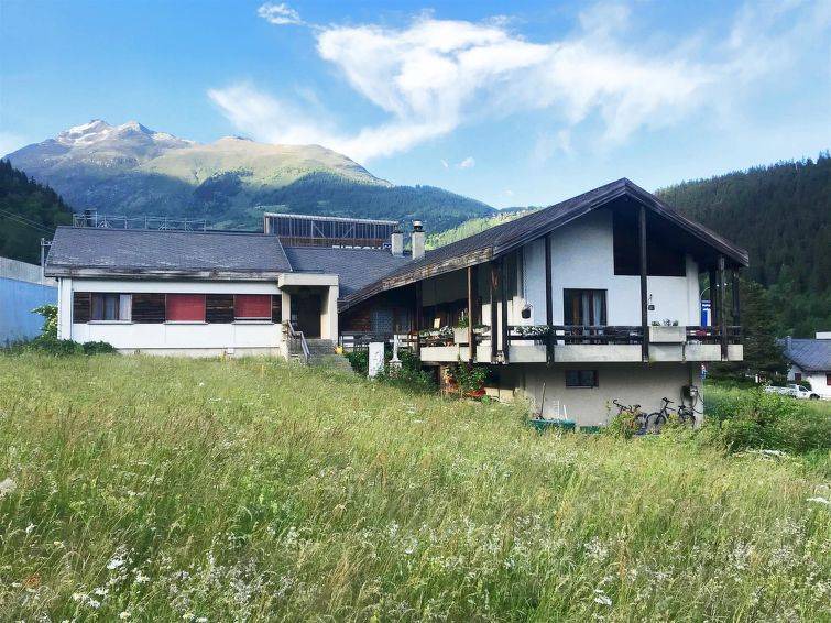 Fiesch Apartment | Apartment ∙ 5 bedrooms ∙ 10 guests